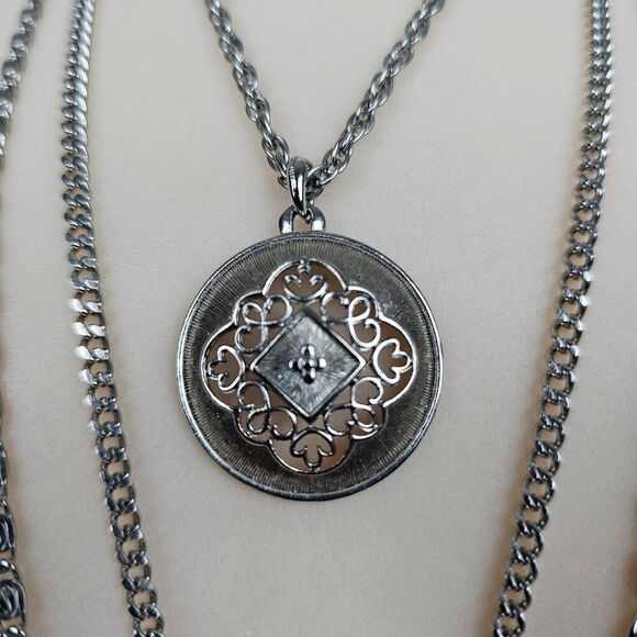 Vtg Triple 3 Strand Necklace Ornate Filigree Pendant Silver Tone Chain Rope Curb - Picture 3 of 12